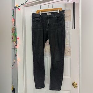 Everlane - size 32 tall - faded black slim leg mid rise denim jeans
